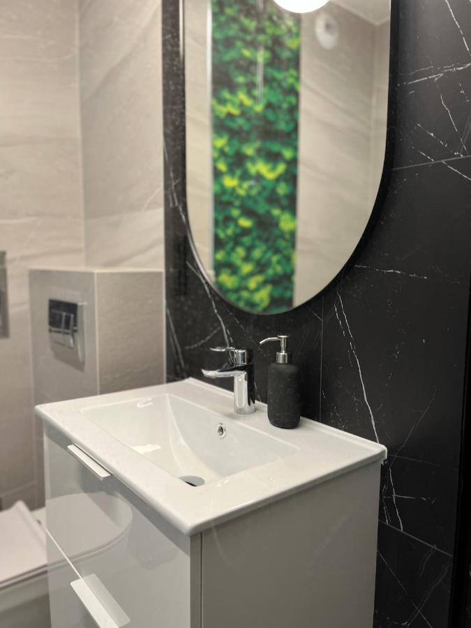 Halo Apartments 弗罗茨瓦夫 外观 照片